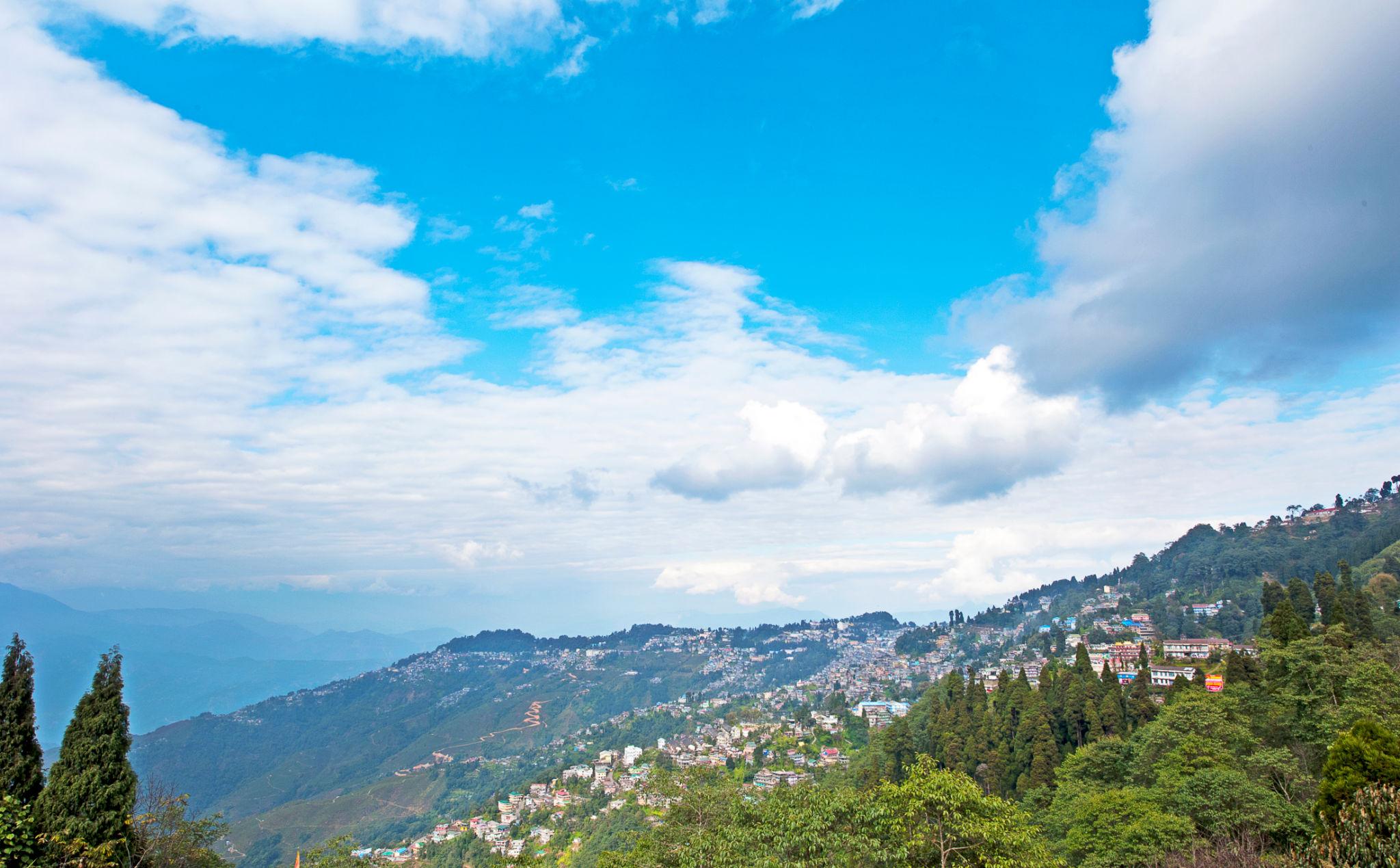 10 Best Places to Visit in Darjeeling in 2025